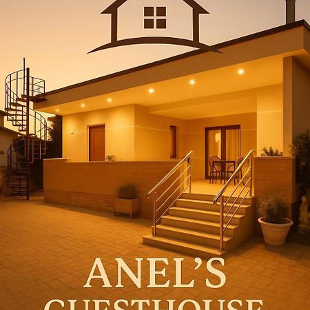 Anel'S Guesthouse Berat Exterior photo